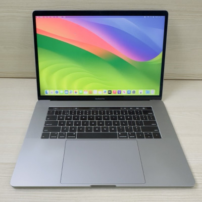 MacBook Pro 15 2018 Space  I7 2.6ghz 16/512